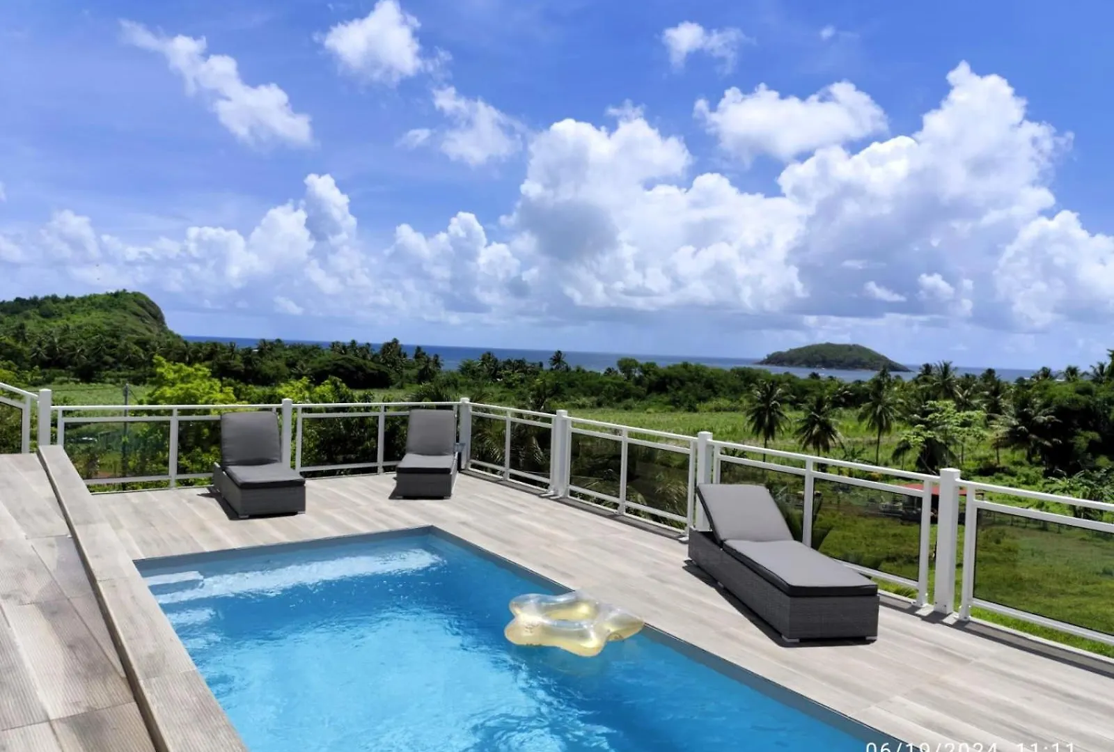 Azur, Bas De Villa Piscine, Vue Mer 라 트리니테 마르티니크